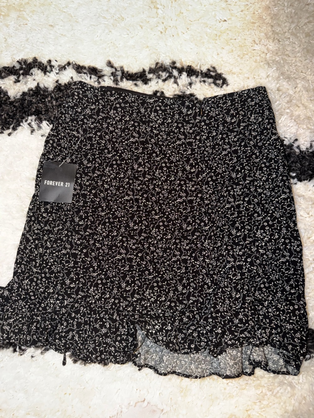 Forever 21 Black and White Floral Midi Skirt